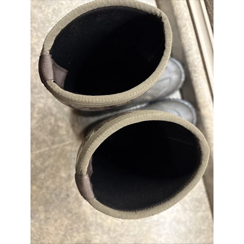 Kids Tamarack Camo Insulated Rubber Boots Sz 2 (9Q-B007) Good Condition
